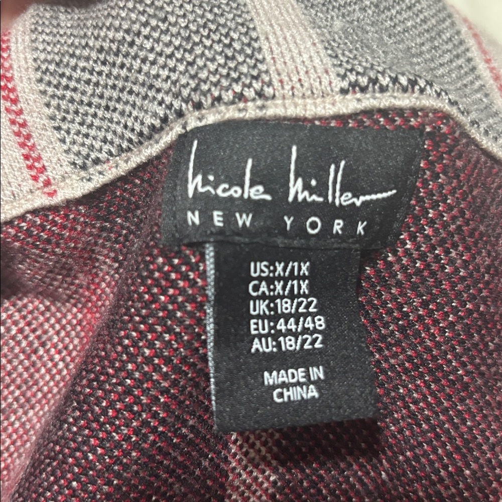 Nicole Miller Black and Gray Plaid Poncho - Picture 4 of 7